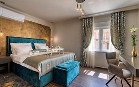Luxury Rooms Vindemiae